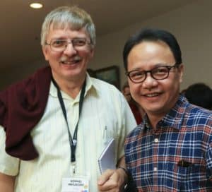 Kornel (left) with ChinKar Tan of Singapore, LittWorld 2015. Photo by Karen Crespo.
